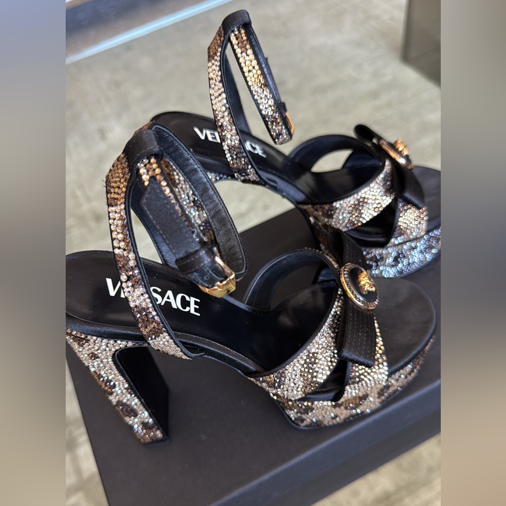 Versace 140mm crystal-leopard sandals